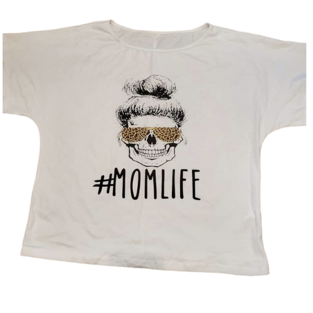 ❗️NWOT❗️Women's Tee